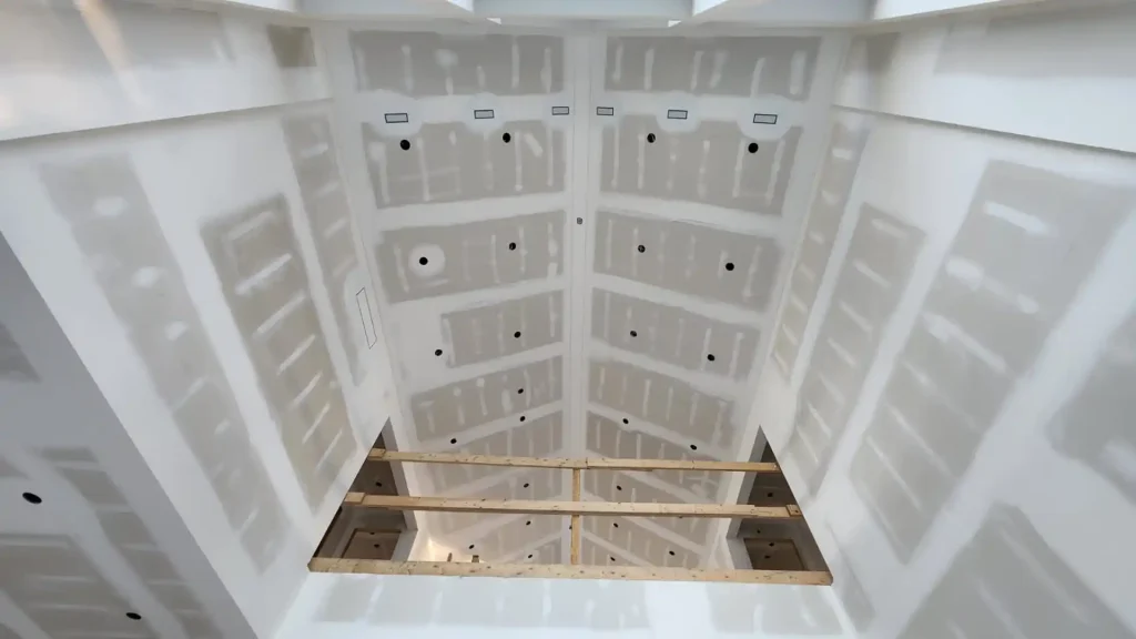 Emergency Drywall Repair Services in Toronto: What to Expect